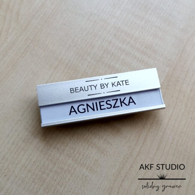 aluminiowy identyfikator z karteczka imienny aluminiowy identyfikator z karteczka imienny