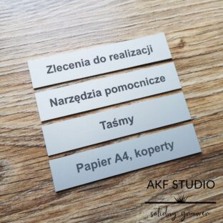 biurowe tabliczki opisowe na segregatory