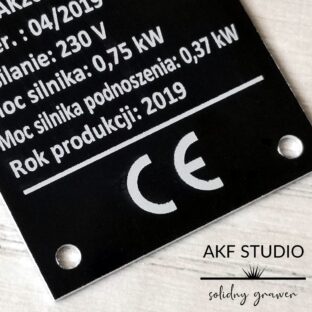 czernione aluminium z grawerem