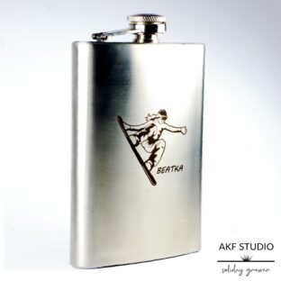 grawerowana piersiowka