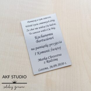grawerowana tabliczka okolicznosciowa srebrna