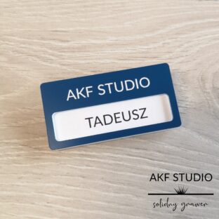 identyfikator z imieniem grawerowany kolorowy