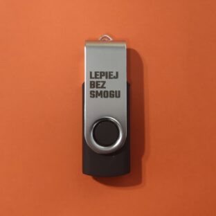 laserowy grawer na pendrive