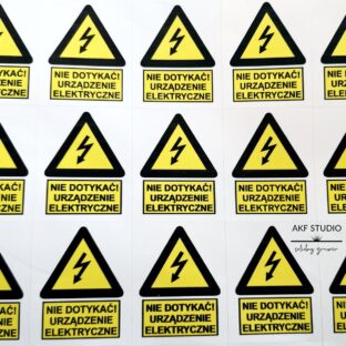 naklejka drukowana nie dotykac urzadzenie elektryczne