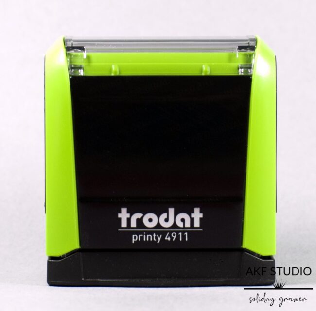 pieczatka grawerowana laserem