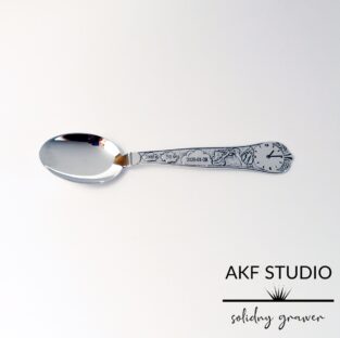 srebrna lyzeczka z grawerem na urodziny roczek