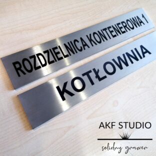 tabliczka opisowa na drzwi stal nierdzewna grawer laserowy