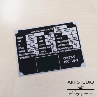 tabliczka znamionowa aluminium czernione grawerowana