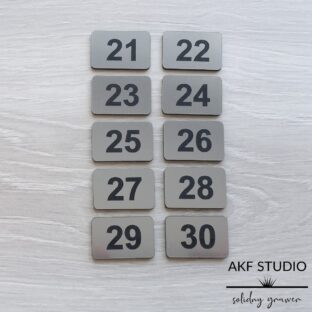 tabliczki numerki grawerowane laminat